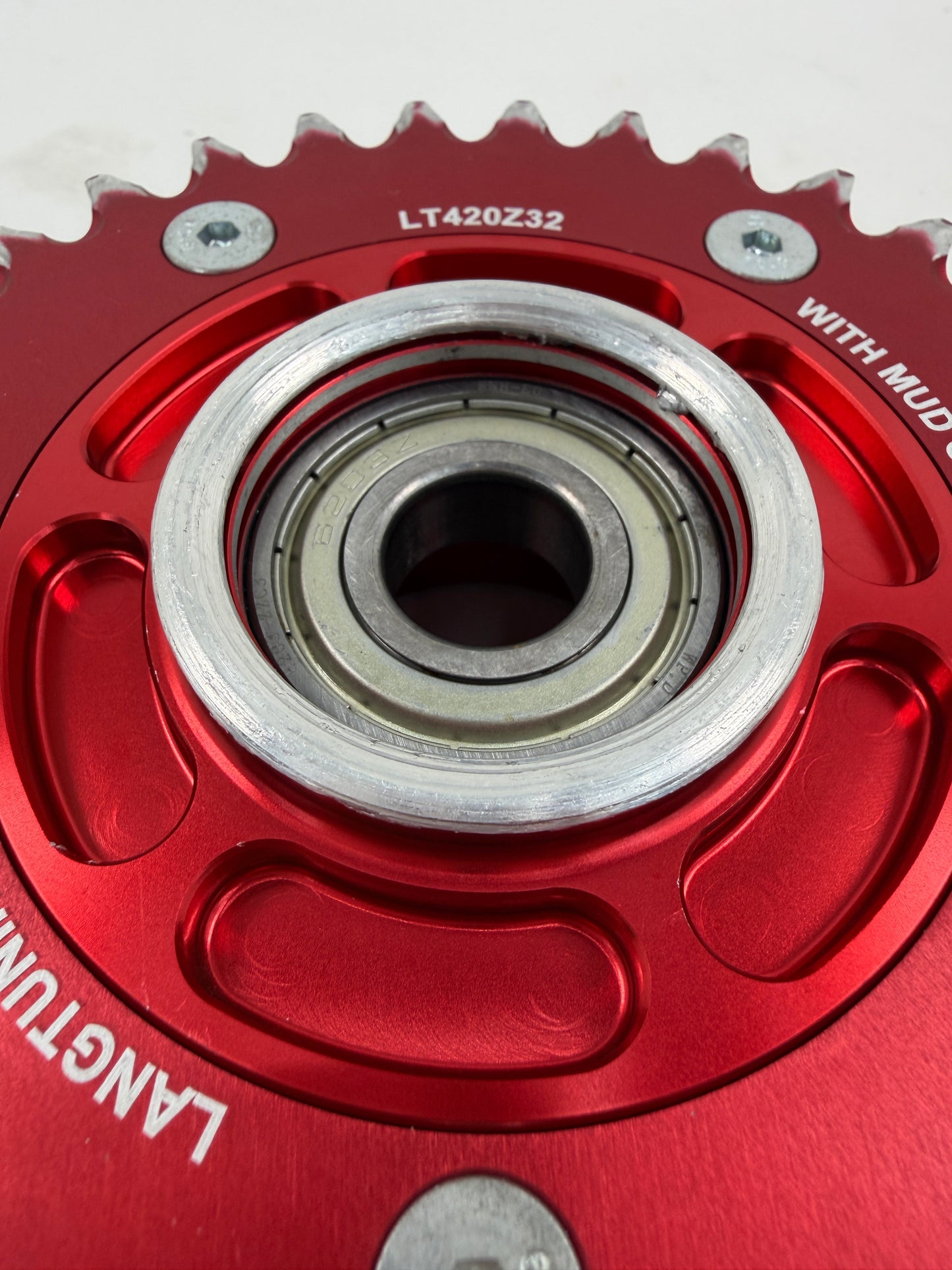 LT CNC Mitnehmer - 32 Zähne - Rot Eloxiert